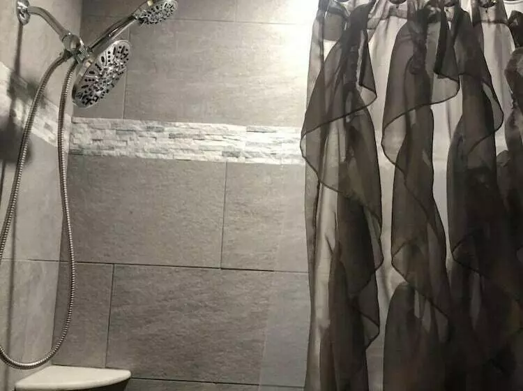 Trails End Bed And Breakfast