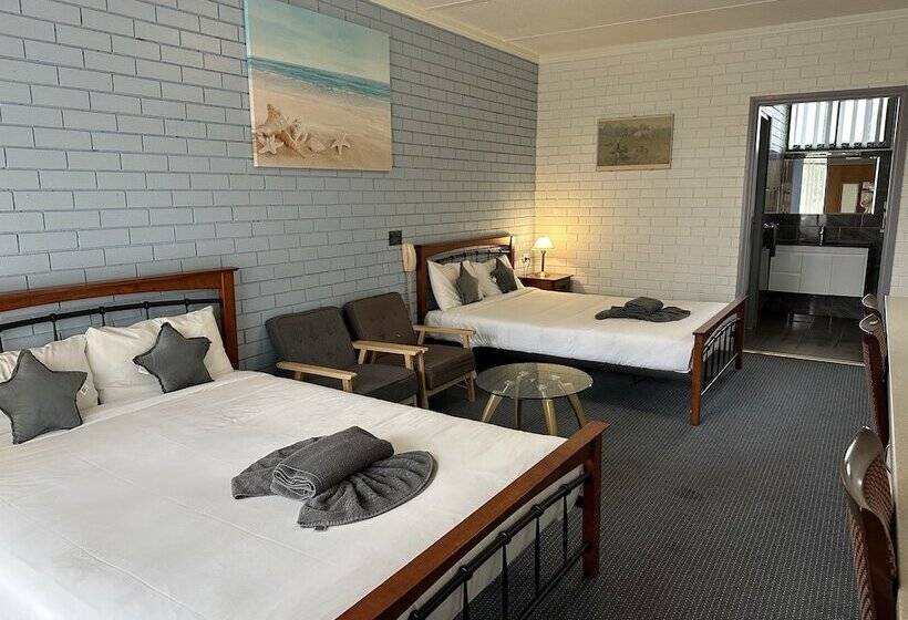 מוטל Statesman Motor Inn