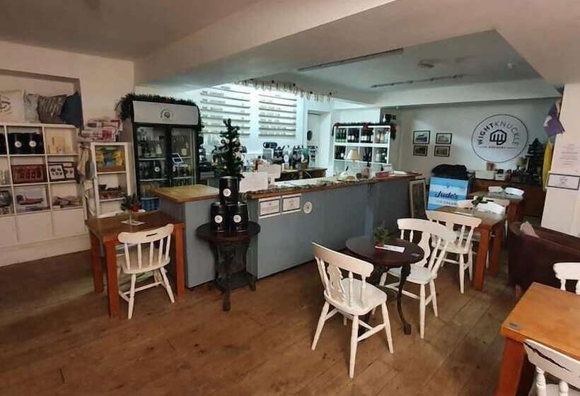 Bed and Breakfast The Pilot Boat Inn