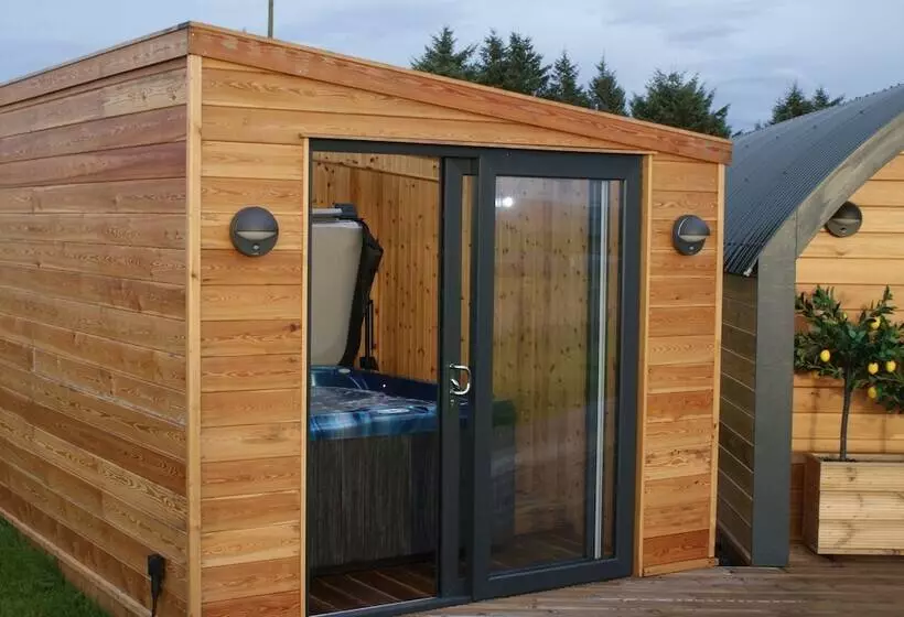 Hotelli Hillhead Hideaways