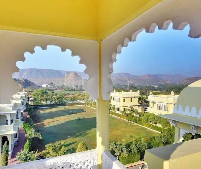 ホテル Padmini Bagh Resort By Inventree, Udaipur