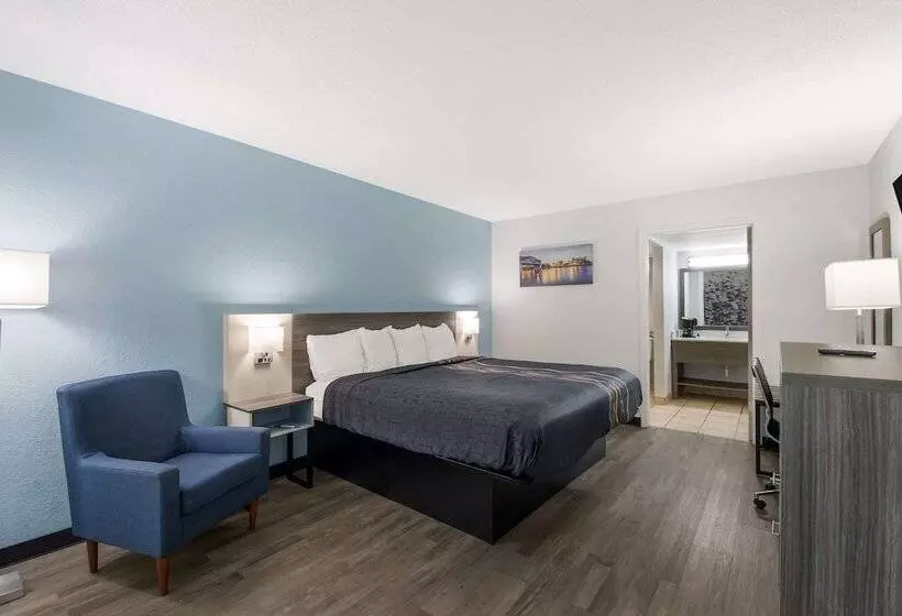 Hotelli Rodeway Inn Cleveland Tn I 75