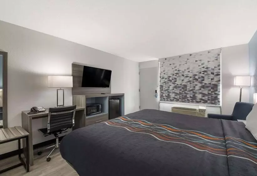 Hotelli Rodeway Inn Cleveland Tn I 75