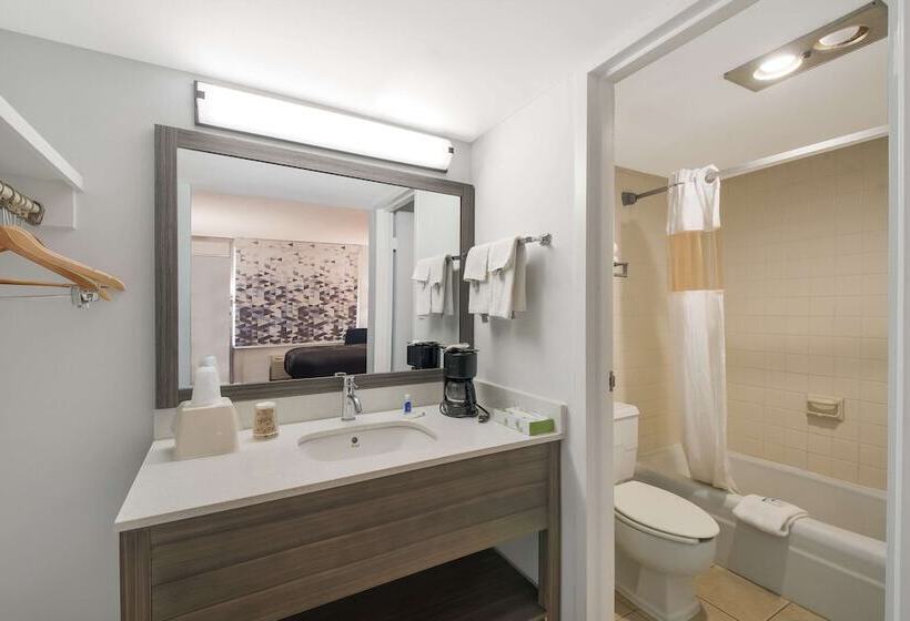 Отель Rodeway Inn Cleveland Tn I 75