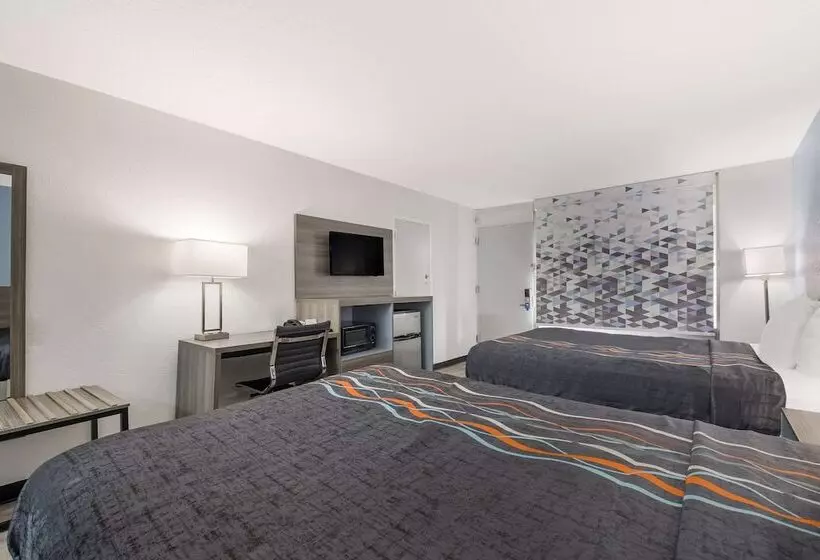 Hotelli Rodeway Inn Cleveland Tn I 75