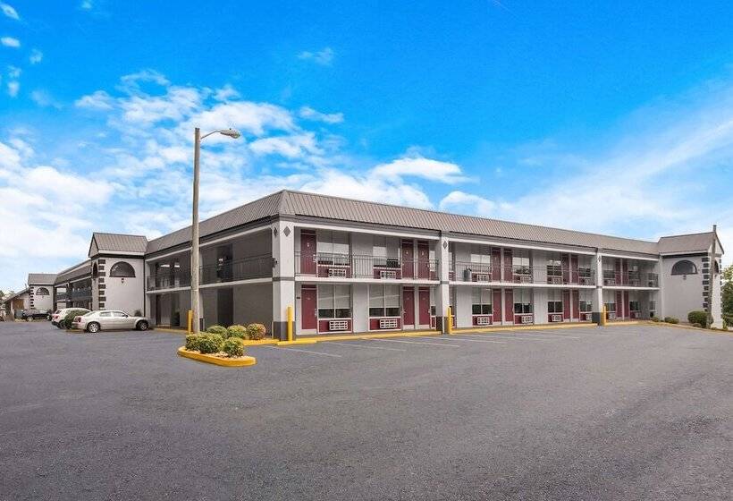 Отель Rodeway Inn Cleveland Tn I 75