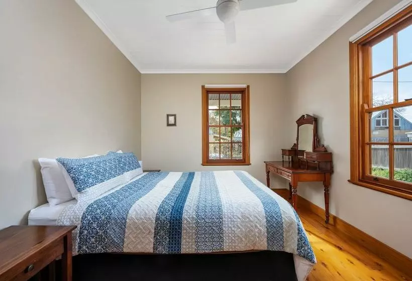 Majatalo Telegraph Station