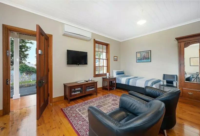 Majatalo Telegraph Station