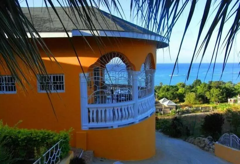 پانسیون Palm Tree Villas