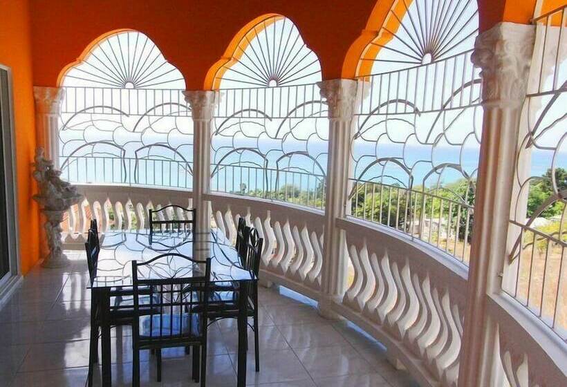 پانسیون Palm Tree Villas