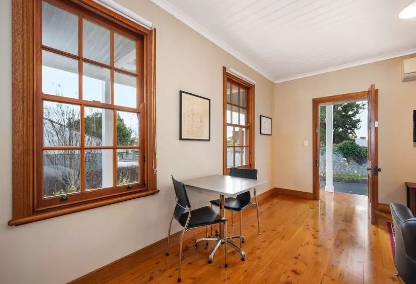 Majatalo Telegraph Station