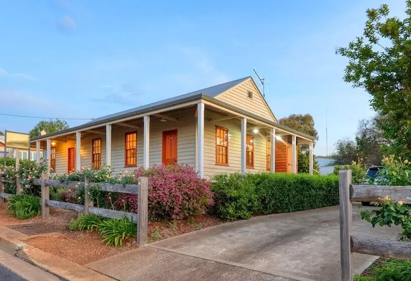 Majatalo Telegraph Station