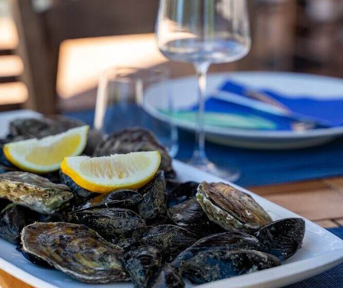 مبيت وإفطار Vrnik Arts Club