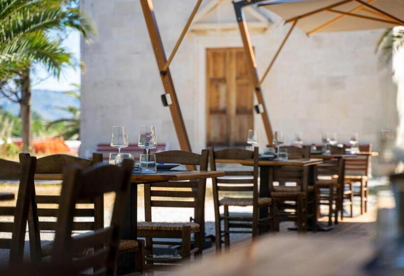 مبيت وإفطار Vrnik Arts Club