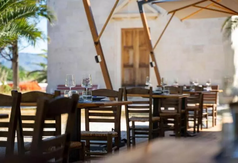 Aamiaismajoitus (B&B) Vrnik Arts Club