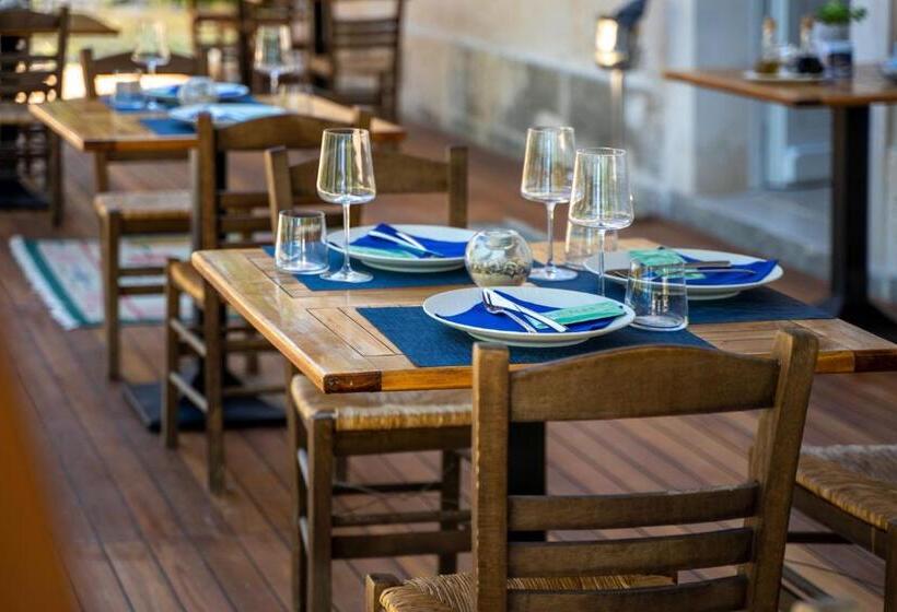 مبيت وإفطار Vrnik Arts Club