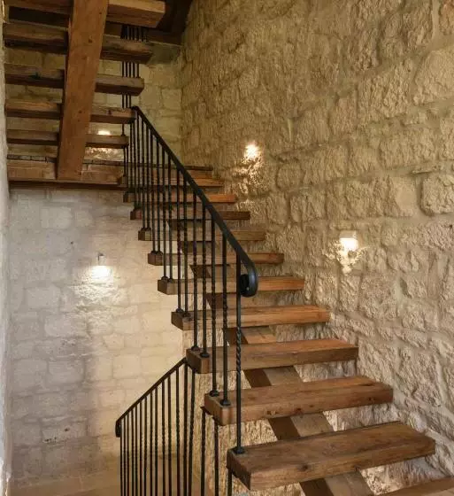 Aamiaismajoitus (B&B) Vrnik Arts Club