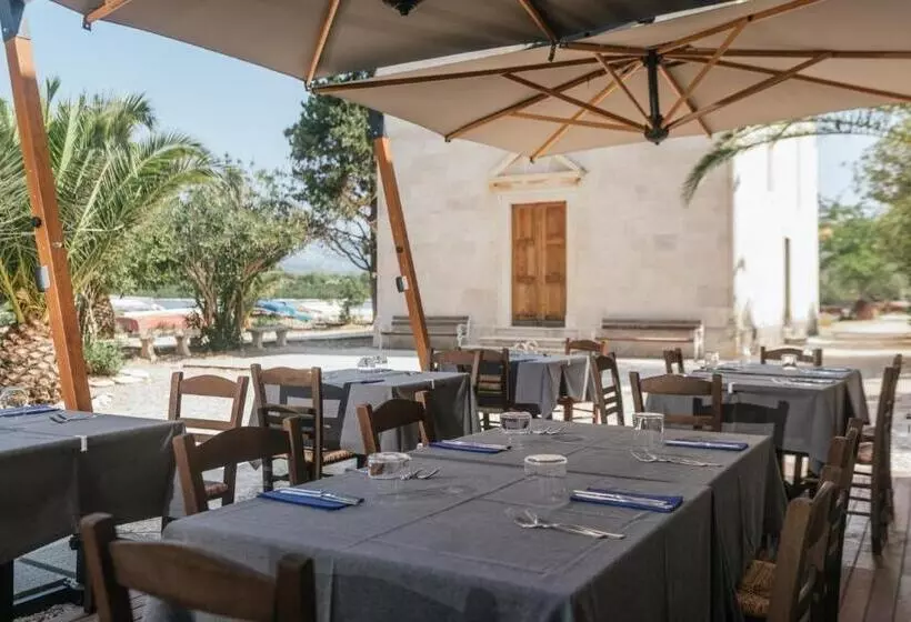 Aamiaismajoitus (B&B) Vrnik Arts Club