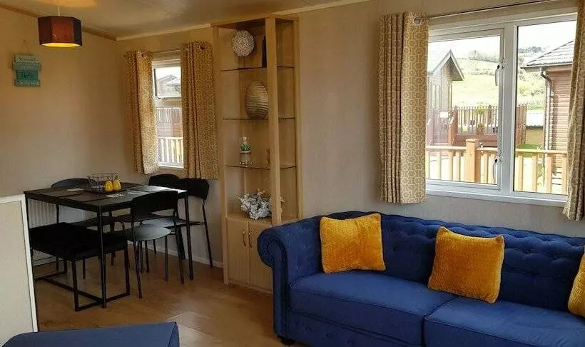 Hotel Brambles Holiday Lodges