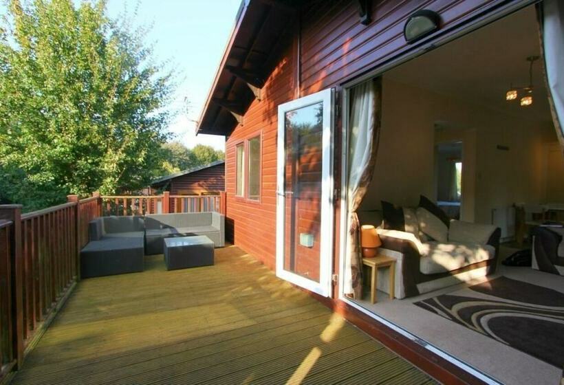 Hotel Brambles Holiday Lodges