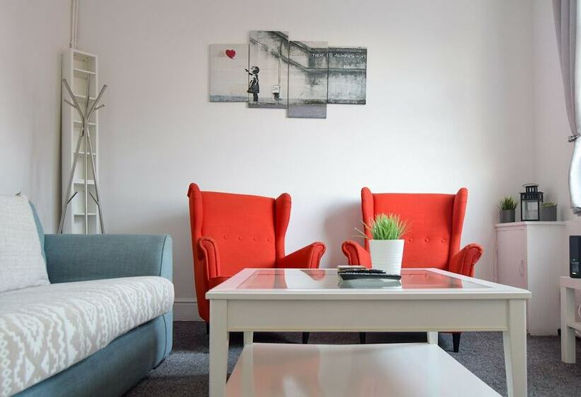 إقامة Charming 3bed House In Central Nottingham