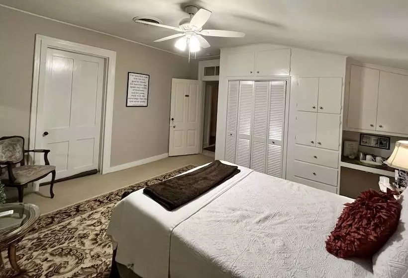 Aamiaismajoitus (B&B) The Beaumont House Natchez