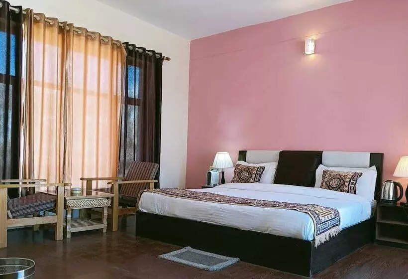 هتل Malik Residency