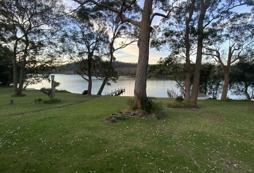 Lakes Edge Lake Conjola