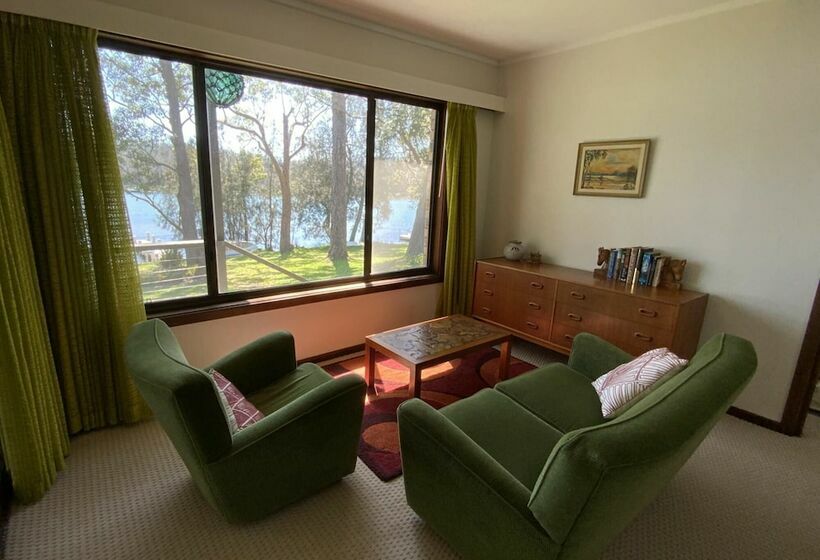 Lakes Edge Lake Conjola