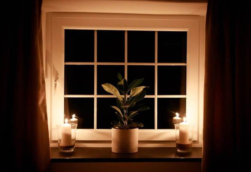 Luxury Thatched Country Cottage   Dartmoor, Devon