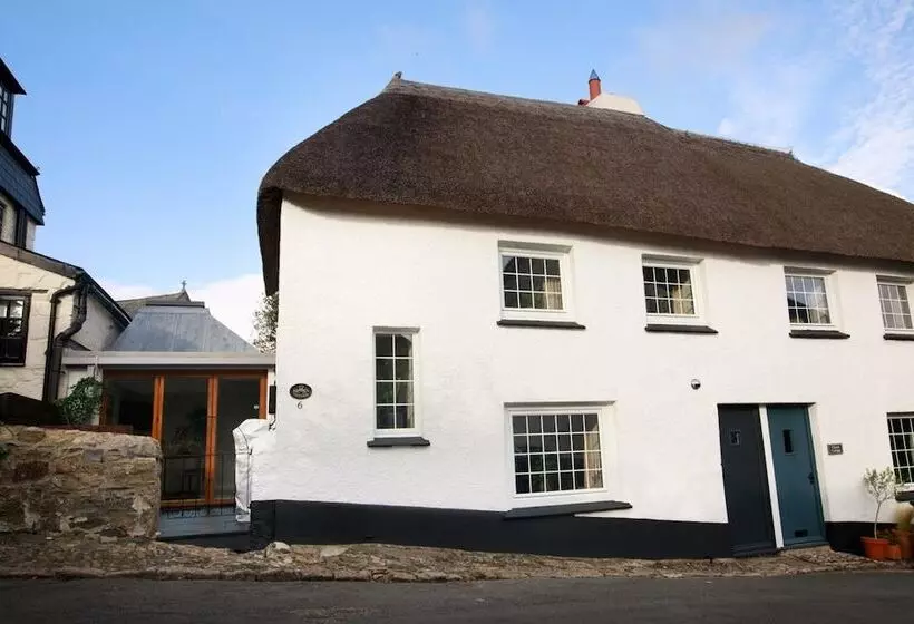 Luxury Thatched Country Cottage   Dartmoor, Devon