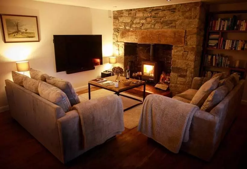 Luxury Thatched Country Cottage   Dartmoor, Devon