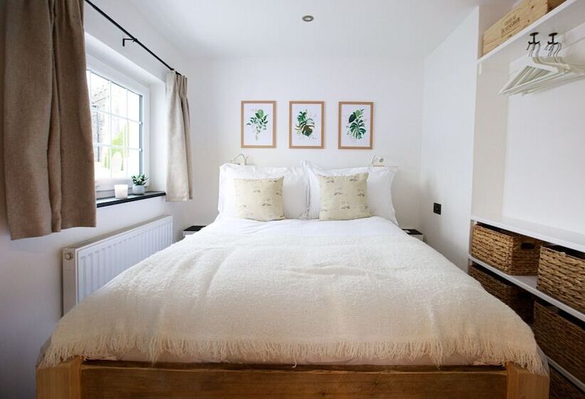 Luxury Thatched Country Cottage   Dartmoor, Devon