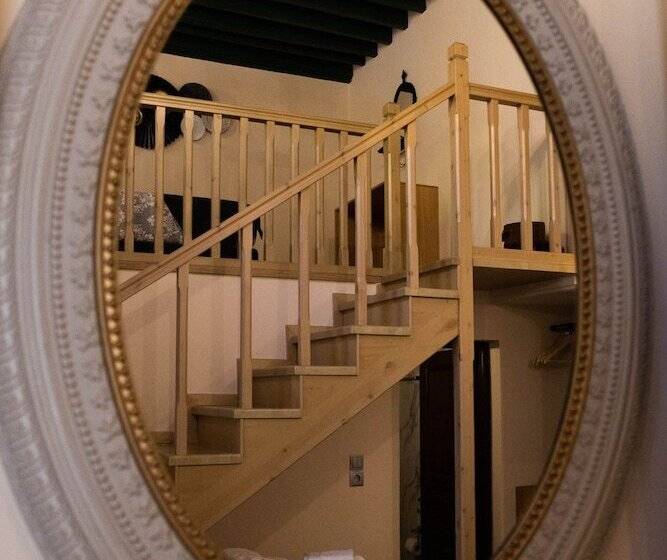 پانسیون April Medieval