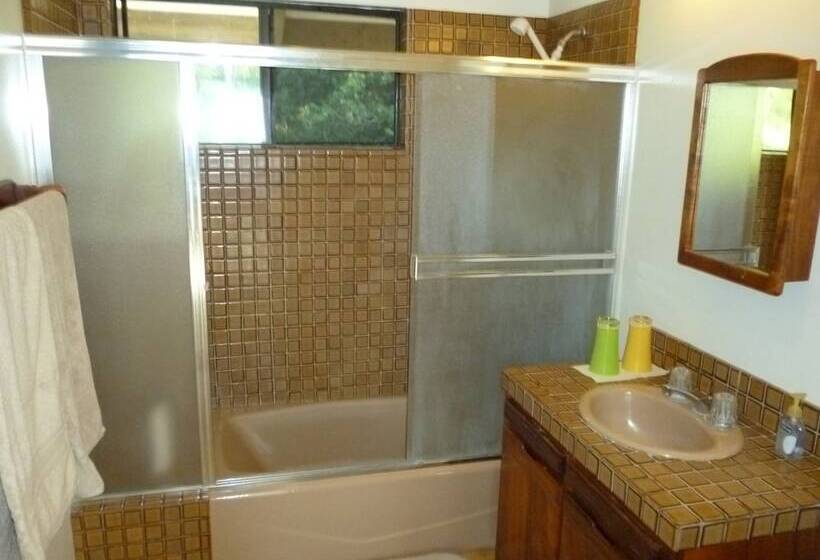 A Beautiful Edge Of The World Bed & Breakfast