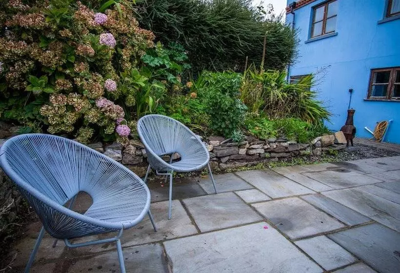 Angle Adventures   4 Bed Cottage   Angle