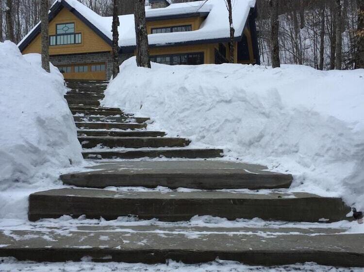 مبيت وإفطار Gite Du Grand Peintre Gordon Harrison