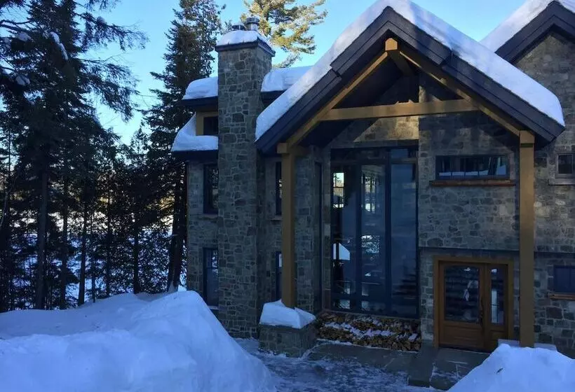 Aamiaismajoitus (B&B) Gite Du Grand Peintre Gordon Harrison