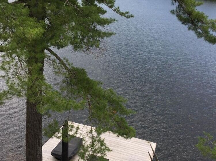 مبيت وإفطار Gite Du Grand Peintre Gordon Harrison