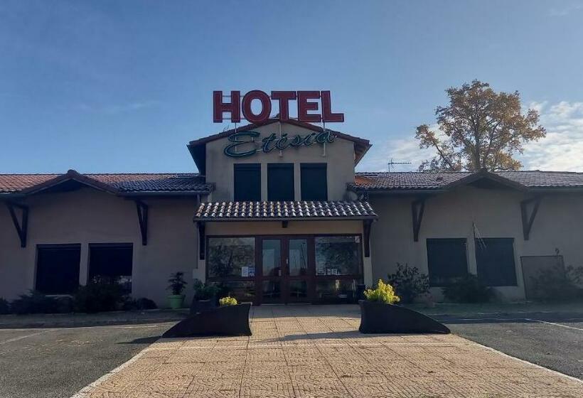 בית מלון כפרי Etesia