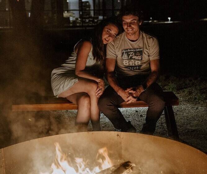 乡村酒店 Backland