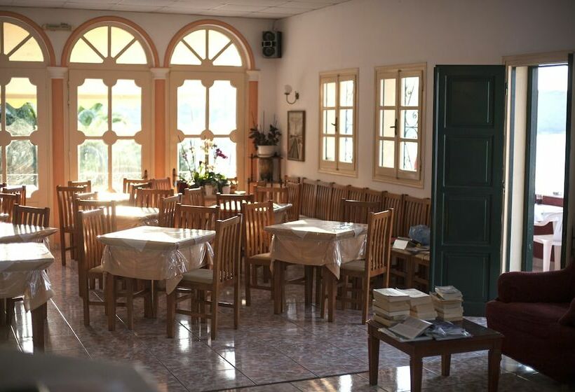 펜션 The Quality And Hospitalityof Apraos Bay Hotel Has Been Identified