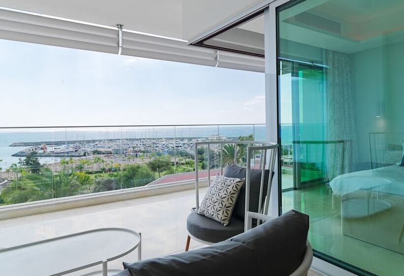 The Tower At St Raphael Resort