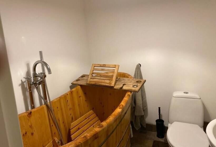 2bed Cottage In In Welsh Valley Nr Swansea