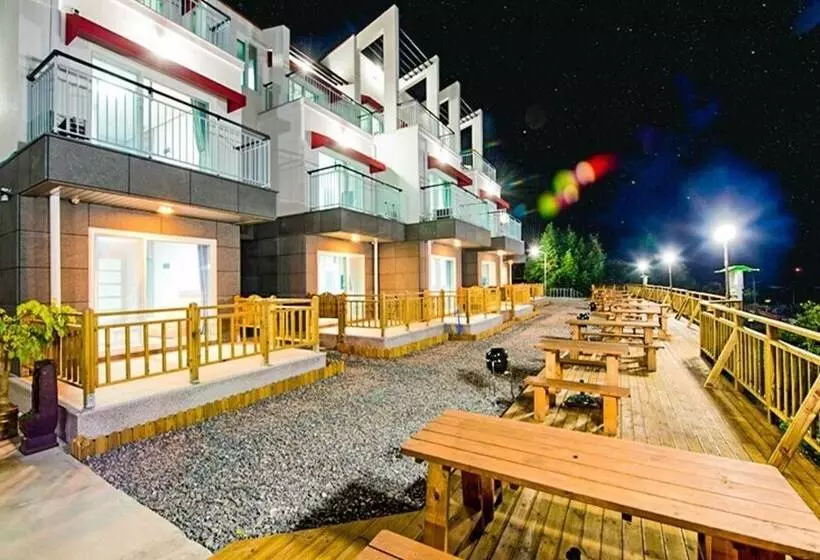 Gurye Maple Valley Pension