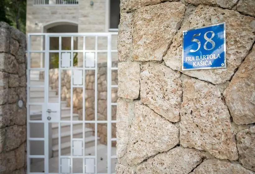 Majatalo Villa Mt Brela