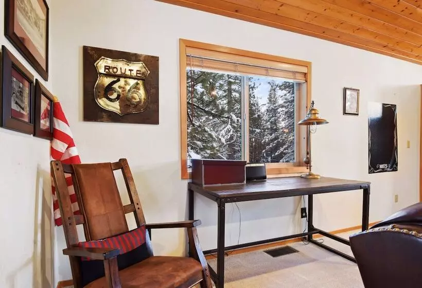 Quaking Cabin Gas Bbq & Amenities Access!