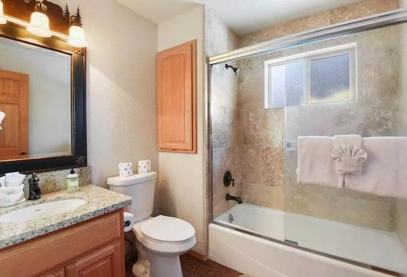 Quaking Cabin Gas Bbq & Amenities Access!