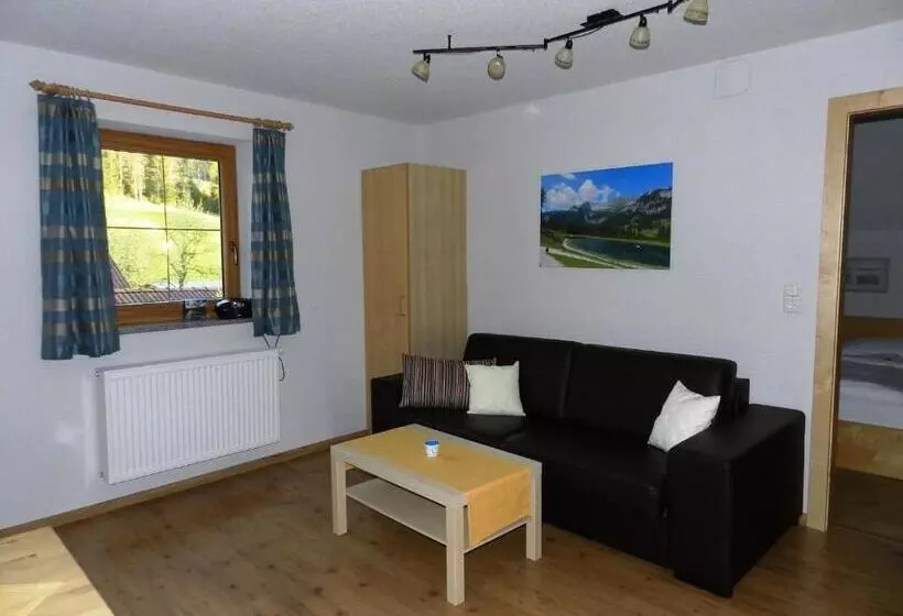 Baby Und Kinderbauernhof Riegler