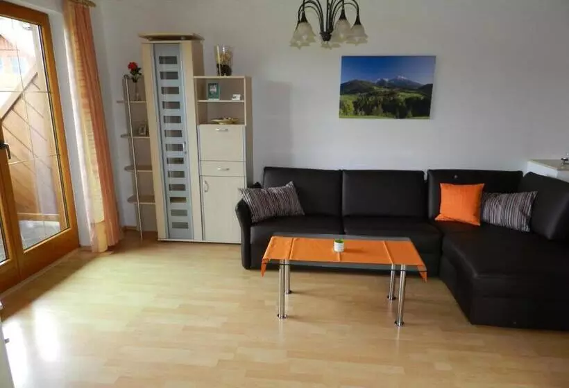 Baby Und Kinderbauernhof Riegler